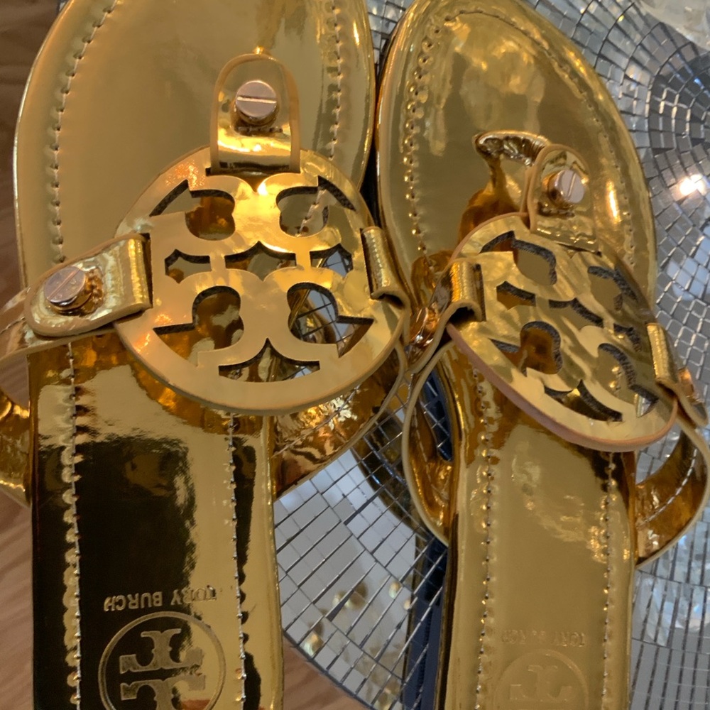 Tory Burch Metallic Gold Miller Thong Sandals gorgeous - Picture 3 of 3